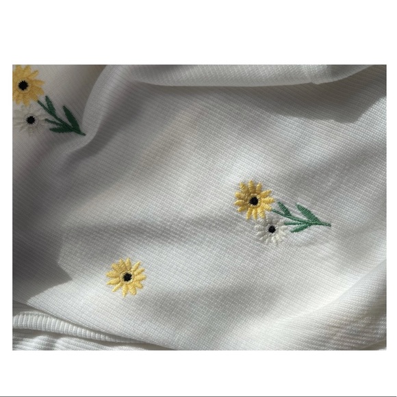 New Look White Sunflower Ribbed Tie Front Cardigan - Picture 5 of 6